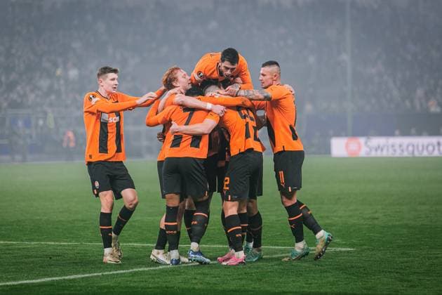 Fußball I Herren I UEFA Europa League I Zwischenrunde I FC Schachtar Donezk - Olympique Marseille I 15.02.2024 Schachtar Donezk jubelt zum 1:1. Hamburg Volksparkstadion Hamburg Deutschland Copyright: xLobecax xHenningxRohlfsx