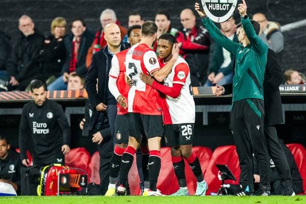 UEFA Europa League: Feyenoord v AS Roma Rotterdam - Bart Nieuwkoop of Feyenoord, Givairo Read of Feyenoord during the 1st leg of the UEFA Europa League Knockout Round Play-offs between Feyenoord v AS Roma at Stadion Feijenoord De Kuip on 15 February 2024 in Rotterdam, The Netherlands. Copyright: xYannickxVerhoevenx