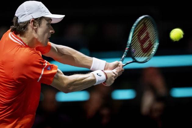 ROTTERDAM - Alex de Minaur (AUS) in action against Andrey Rublev (RUS) on the fifth day of the ABN AMRO Open tennis tournament in Ahoy. ANP SANDER KONING ABN AMRO Open 2024 xVIxANPxSportx xxANPxIVx 491262027 originalFilename: 491262027.jpg