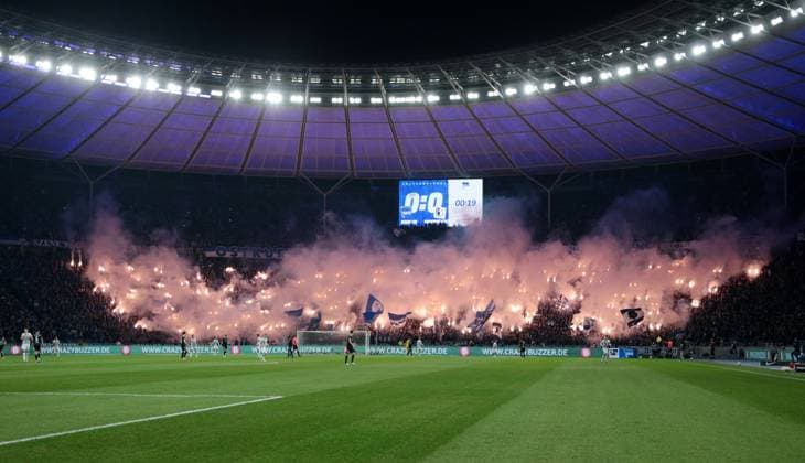 Pyrotechnik, Bengalos, Feuerwerk im Berliner Fanblock Fußball Fussball DFL 2.Bundesliga Herren 22.Spieltag Saison 2023 2024 16.02.2024 Hertha BSC Berlin vs. 1.FC Magdeburg FCM DFL regulations prohibit any use of photographs as image sequences and or quasi-video