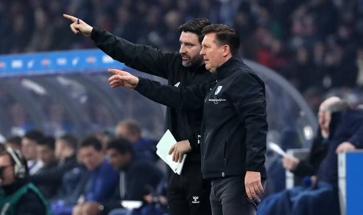 Co Trainer Andre Kilian, Trainer Christian Titz zeigend, gestikulierend Aktion Oberkörper Fußball Fussball DFL 2.Bundesliga Herren 22.Spieltag Saison 2023 2024 16.02.2024 Hertha BSC Berlin vs. 1.FC Magdeburg FCM DFL regulations prohibit any use of photographs as image sequences and or quasi-video