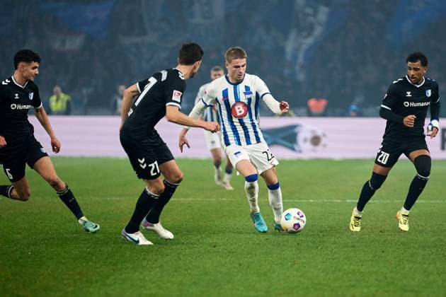 Marten Winkler (Hertha BSC, 22), GER, Hertha BSC vs. 1. FC Magdeburg, Fussball Herren, 2. Bundesliga, Saison 2023 2024, 22. Spieltag, 16.02.2024. (DFL REGULATIONS PROHIBIT ANY USE OF PHOTOGRAPHS AS IMAGE SEQUENCES AND OR QUASI - VIDEO). GER, Hertha BSC vs. 1. FC Magdeburg, Fussball Herren, 2. Bundesliga, Saison 2023 2024, 22. Spieltag, 16.02.2024. Berlin