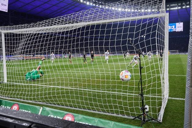 Fabian Reese (Hertha BSC, 11), Ausgleich nach 11m zum 1:1, GER, Hertha BSC vs. 1. FC Magdeburg, Fussball Herren, 2. Bundesliga, Saison 2023 2024, 22. Spieltag, 16.02.2024. (DFL REGULATIONS PROHIBIT ANY USE OF PHOTOGRAPHS AS IMAGE SEQUENCES AND OR QUASI - VIDEO). GER, Hertha BSC vs. 1. FC Magdeburg, Fussball Herren, 2. Bundesliga, Saison 2023 2024, 22. Spieltag, 16.02.2024. Berlin