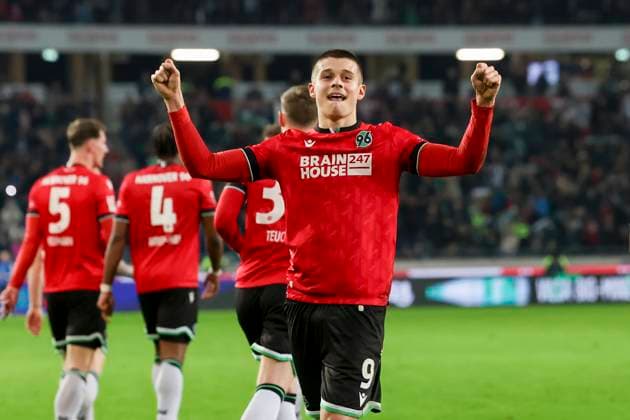 Nicolo Tresoldi (Hannover 96) bejubelt seinen Treffer zum 2:1, 2. Bundesliga, Hannover 96 vs SpVgg Greuther Fuerth, HDI-Arena, 16.02.2024, Hannover, Deutschland.