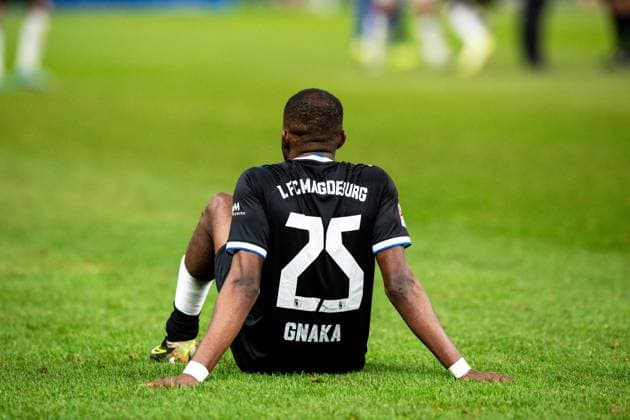 Fussball, Herren, Saison 2023 2024, 2. Bundesliga (22. Spieltag), Hertha BSC - 1. FC Magdeburg, Silas Gnaka (1. FC Magdeburg), Enttäuschung nach Abpfiff, 16.02. 2024,
