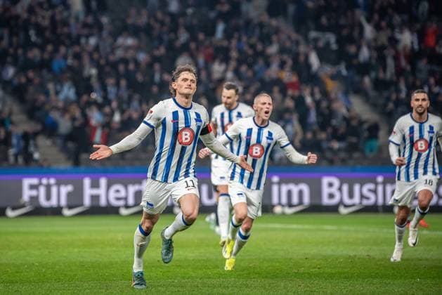 2. Fußball Bundesliga, Hertha BSC vs 1. FC Magdeburg. Berlin, 16.02.2024 Jubel zum 1:1 durch Fabian Reese (Hertha BSC, 11) 2. Fußball Bundesliga, Hertha BSC vs 1. FC Magdeburg, Olympiastadion, Berlin, 16.02.2024 DFL REGULATIONS PROHIBIT ANY USE OF PHOTOGRAPHS AS IMAGE SEQUENCES AND OR QUASI-VIDEO.