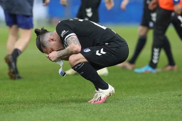 16.02.2024, xtgx, Fussball - 2.Bundesliga, Hertha BSC Berlin - 1.FC Magdeburg emspor, v.l. Baris Atik (Magdeburg, 23) enttaeuscht, schaut enttaeuscht, niedergeschlagen, disappointed (DFL DFB REGULATIONS PROHIBIT ANY USE OF PHOTOGRAPHS as IMAGE SEQUENCES and or QUASI-VIDEO) Berlin