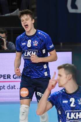 GER; 1.VBL, SVG Lueneburg vs SWD powervolleys Düren 16.02.2024, LKH Arena, Lueneburg, GER; 1. VBL, SVG Lueneburg vs SWD powervolleys Düren im Bild Theo Mohwinkel (Lueneburg 08) jubelt