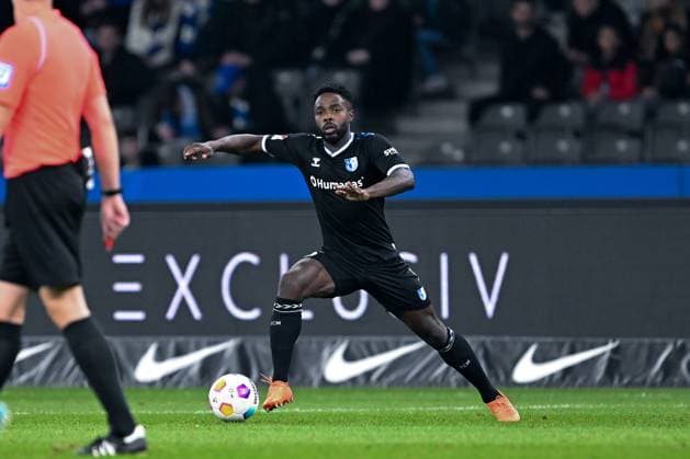 2. Bundesliga - Hertha BSC Berlin - 1. FC Magdeburg am 16.02.2024 im Olympiastadion in Berlin Silas Gnaka (FC Magdeburg) am Ball.