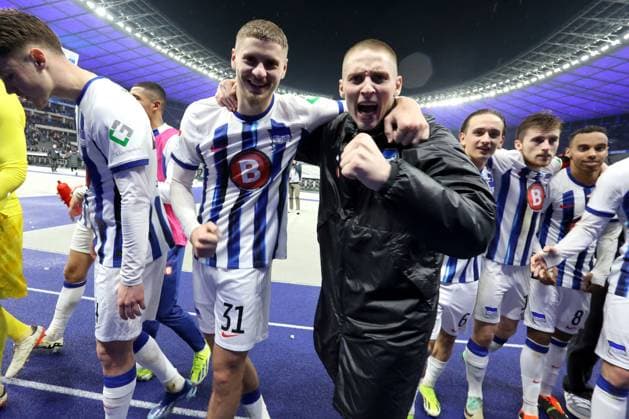 DEU, DFL, 2. FBL, Hertha BSC vs. 1.FC Magdeburg, 16.02.2024, Berliner Olympiastadion, Berlin, DEU, DFL, 2. FBL, Hertha BSC vs. 1.FC Magdeburg, im Bild Palko Dardai (Hertha BSC Berlin 27), Marton Dardai (Hertha BSC Berlin 31) DFL - regulations prohibit any use of Photographs as image sequences and or quasi-video Foto: Juergen Engler nordphoto GmbH