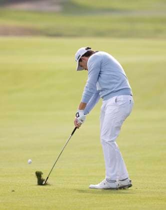 February 16, 2024 Patrick Cantlay hits a shot during the second round of the Genesis Invitational at Riviera Country Club in Pacific Palisades, CA. CSM Pacific Palisades United States of America - ZUMAc04_ 20240216_zma_c04_127 Copyright: xCharlesxBausx