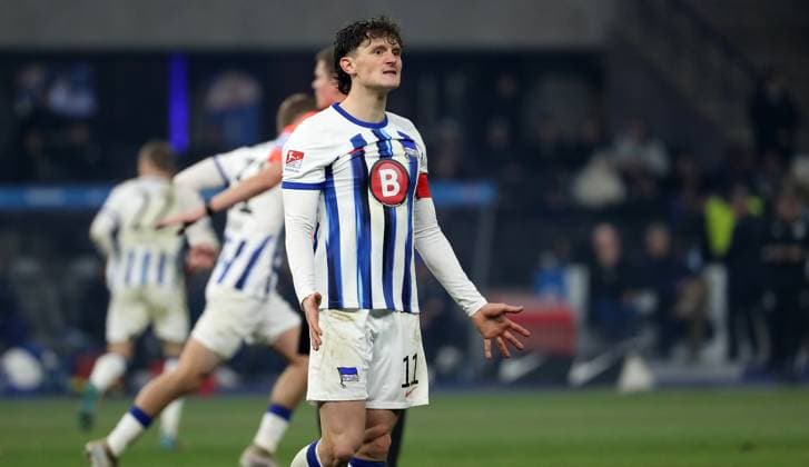 Fabian Reese enttäuscht nach vergebener Torchance Enttäuschung Fußball Fussball DFL 2.Bundesliga Herren 22.Spieltag Saison 2023 2024 16.02.2024 Hertha BSC Berlin vs. 1.FC Magdeburg FCM DFL regulations prohibit any use of photographs as image sequences and or quasi-video