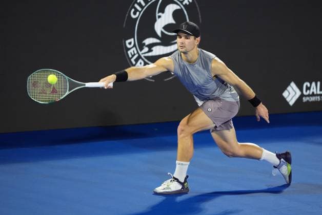 February 16, 2024, Delray Beach, Florida, United States: February, 16 - Delray Beach, FL: Marcos Giron(USA) in action here, defeats Patrick Kypson(USA) during the first round of the 2024 Delray Beach Open at the Delray Beach Tennis Center. Delray Beach United States - ZUMApa3_ 0414320363st Copyright: xAndrewxPatronx