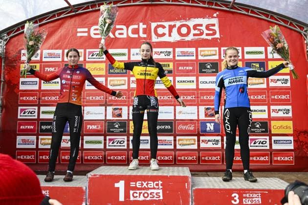Sport Themen der Woche KW07 Belgian champion Zita Peeters pictured on the podium after winning the women s nieuwelingen race of the Waaslandcross cyclocross cycling event, race 7 7 in the Exact Cross competition, Saturday 17 February 2024 in Sint-Niklaas. TOM GOYVAERTS TomxGoyvaerts  x85830522x