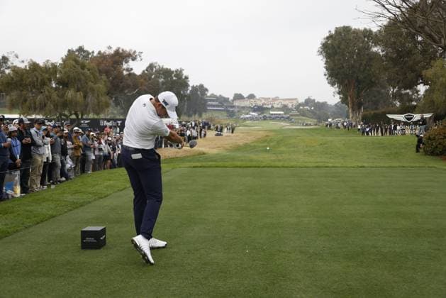 February 17, 2024 Luke List hits a shot during the third round of the Genesis Invitational at Riviera Country Club in Pacific Palisades, CA. CSM Pacific Palisades United States of America - ZUMAc04_ 20240217_zma_c04_244 Copyright: xCharlesxBausx