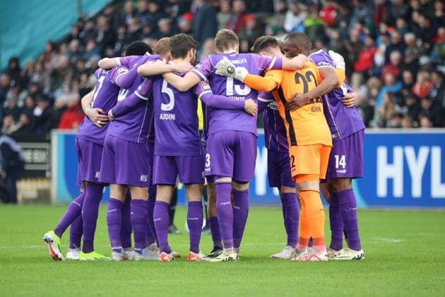18.02.2024, Fussball, Herren, 2.Bundesliga , 22. Spieltag, Saison 2023 2024, SV 07 Elversberg - VfL Osnabrück, Die Mannschaft (VfL Osnabrück) Elversberg Ursapharm-Arena an der Kaiserlinde Saarland Deutschland (DE)