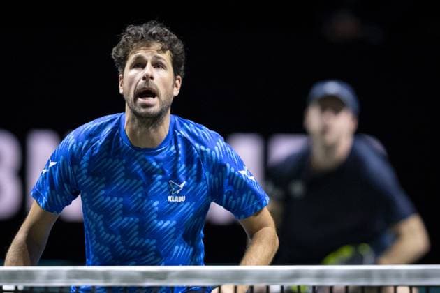 ROTTERDAM - Robin Haase and Botic van de Zandschulp in action against Wesley Koolhof (NED) and Nikola Mektic (CRO) on the last day of the ABN AMRO Open tennis tournament in Ahoy. ANP SANDER KONING ABN AMRO Open 2024 xVIxANPxSportx xxANPxIVx 491424966 originalFilename: 491424966.jpg