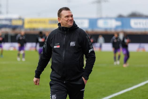 Uwe Koschinat (Trainer VFL Osnabrueck), SV Elversberg vs VFL Osnabrueck, Fussball, 2. Bundesliga, 20. Spieltag, Saison 2023 2024, 18.02.2024 SV Elversberg vs VFL Osnabrueck, Fussball, 2. Bundesliga, 20. Spieltag, Saison 2023 2024, 18.02.2024 Elversberg