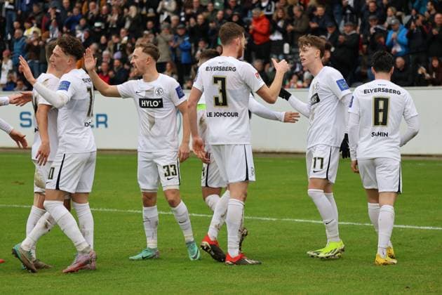 18.02.2024, Fussball, Herren, 2.Bundesliga , 22. Spieltag, Saison 2023 2024, SV 07 Elversberg - VfL Osnabrück, Torjubel zum 3:0, Torschütze: Paul Wanner (SV 07 Elversberg) Elversberg Ursapharm-Arena an der Kaiserlinde Saarland Deutschland (DE)