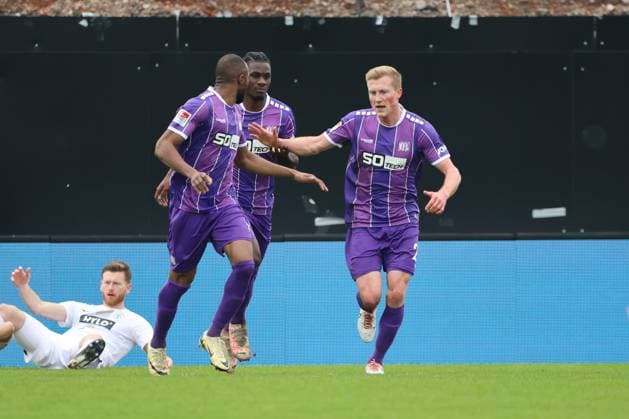 18.02.2024, Fussball, Herren, 2.Bundesliga , 22. Spieltag, Saison 2023 2024, SV 07 Elversberg - VfL Osnabrück, Torjubel zum 3:1, Torschütze: Maxwell Gyamfi (VfL Osnabrück) Elversberg Ursapharm-Arena an der Kaiserlinde Saarland Deutschland (DE)
