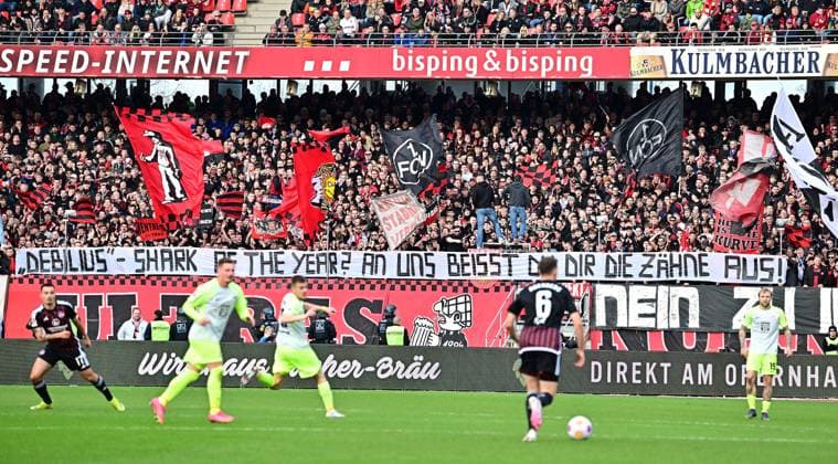18.02.2024 - Fussball - Saison 2023 2024 - 2. Fussball - Bundesliga - 22. Spieltag: 1. FC Nürnberg FCN ( Club ) - 1. FC Kaiserslautern FCK ( Roten Teufel ) - Sportfoto Zink - xwoxzix - DFL regulations prohibit any use of photographs as image sequences and or quasi-video - only for editorial use - Fans Fanblock FCN - Protest Fanprotest gegen Investoren - Spruchband Banner