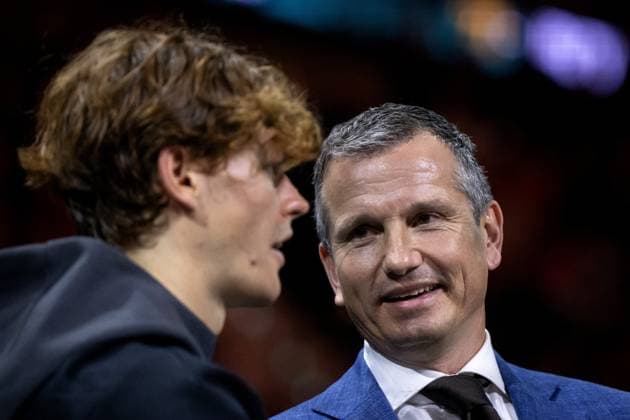 ROTTERDAM - Jannik Sinner (ITA) and Tournament Director Richard Krajicek after the ABN AMRO Open tennis tournament in Ahoy. ANP SANDER KONING ABN AMRO Open 2024 xVIxANPxSportx xxANPxIVx 491450587 originalFilename: 491450587.jpg