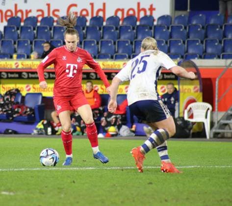 18.02.2024, xgrfx, Fussball 1.Bundesliga Damen, MSV Duisburg Damen - 1.FC Köln Damen emspor, v.l. Ingibjörg Sigurardottir (MSV Duisburg) (DFL DFB REGULATIONS PROHIBIT ANY USE OF PHOTOGRAPHS as IMAGE SEQUENCES and or QUASI-VIDEO) Duisburg
