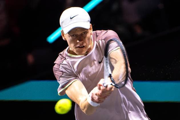 2024-02-18 ABN AMRO Open 2024 - Day 7 ROTTERDAM, NETHERLANDS - FEBRUARY 18: Jannik Sinner of Italy in action during Day 7 of the ABN AMRO Open 2024 at Ahoy on February 18, 2024 in Rotterdam, Netherlands. (Photo by Joris Verwijst BSR Agency) Rotterdam Netherlands Content not available for redistribution in The Netherlands directly or indirectly through any third parties. Copyright: xBSRxAgencyx