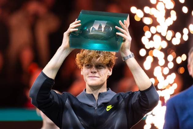 Sport Bilder des Tages 2024-02-18 ABN AMRO Open 2024 - Day 7 ROTTERDAM, NETHERLANDS - FEBRUARY 18: Jannik Sinner of Italy is seen with his trophy after winning the tournament during Day 7 of the ABN AMRO Open 2024 at Ahoy on February 18, 2024 in Rotterdam, Netherlands. (Photo by Joris Verwijst BSR Agency) Rotterdam Netherlands Content not available for redistribution in The Netherlands directly or indirectly through any third parties. Copyright: xBSRxAgencyx
