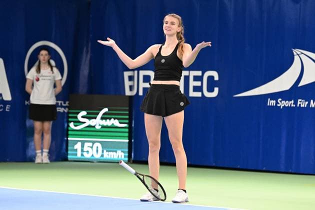 Siegerin Julia Avdeeva (RUS) nach dem Matchball Burgwaechter Ladies Open 2024, Damentennis, ITF Weltranglistenturnier, Finale, Einzel, Alison Van Uytvanck (BEL) vs. Julia Avdeeva (RUS), 18.02.2024 Burgwaechter Ladies Open 2024, Damentennis, ITF Weltranglistenturnier, 12.-18.02.2024 Altenkirchen Copyright: xAugstx xEibner-Pressefotox EP_jat