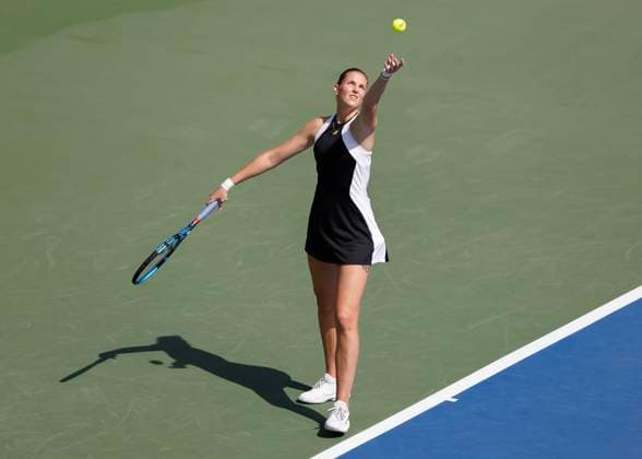 Karolina Pliskova, Dubai Duty Free Tennis Championships, Dubai, U.A.E. Tennis - Dubai Tennis Championships - WTA, Tennis Damen - Dubai Duty Free Tennis Stadium - Dubai - - United Arab Emirates - 19 February 2024. Copyright: xJuergenxHasenkopfx