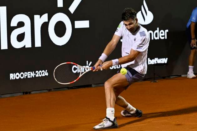 Rio Open 2024 RIO DE JANEIRO, RJ - 19.02.2024: RIO OPEN 2024 - Dellien (BOL) x Norrie (GBR) during Rio Open 2024 which takes place from February 17th to 25th, held at the Jockey Clube Brasileiro, on the night of this Monday (19th), in Rio de Janeiro, RJ. (Photo: Celso Pupo Fotoarena) x2498432x  CelsoxPupo