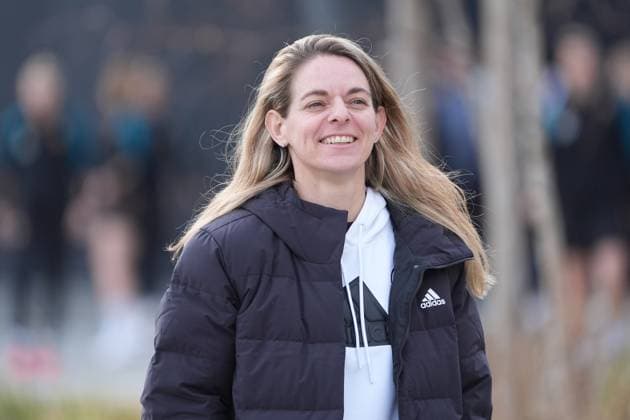 Sport Themen der Woche KW08 Sport Bilder des Tages DFB Sportdirektorin Frauenfußball Nia Künzer - Frankfurt 20.02.2024: Training der Frauen-Nationalmannschaft *** DFB Sports Director Womens Soccer Nia Künzer Frankfurt 20 02 2024 Training of the womens national team