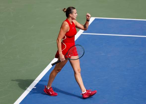 Aryna Sabalenka macht die Faust und jubelt, Jubel, Freude, Emotion, Dubai Duty Free Tennis Championships, Dubai, U.A.E. Tennis - Dubai Tennis Championships 2024 - WTA, Tennis Damen - Dubai Duty Free Tennis Stadium - Dubai - - United Arab Emirates - 20 February 2024. Copyright: xJuergenxHasenkopfx