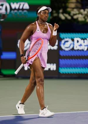 Sloane Stephens macht die Faust und jubelt,Jubel, Freude,Emotion, Dubai Duty Free Tennis Championships, Dubai, U.A.E. Tennis - Dubai Tennis Championships 2024 - WTA, Tennis Damen - Dubai Duty Free Tennis Stadium - Dubai - - United Arab Emirates - 20 February 2024. Copyright: xJuergenxHasenkopfx