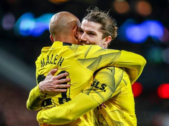 Tor, Torjubel, zum 0:1 durch Donyell Malen (Borussia Dortmund BVB, 21), NLD, PSV Eindhoven vs. Borussia Dortmund BVB, UEFA Champions League 2023 24 - Achtefinale, Hinspiel, 20.02.2024, NLD, PSV Eindhoven vs. Borussia Dortmund BVB, UEFA Champions League 2023 24 - Achtefinale, Hinspiel, 20.02.2024, Foto: Eibner-Pressefoto Gabriel Boia EIndhoven Copyright: xEibner-Pressefoto GabrielxBoiax EP_EER
