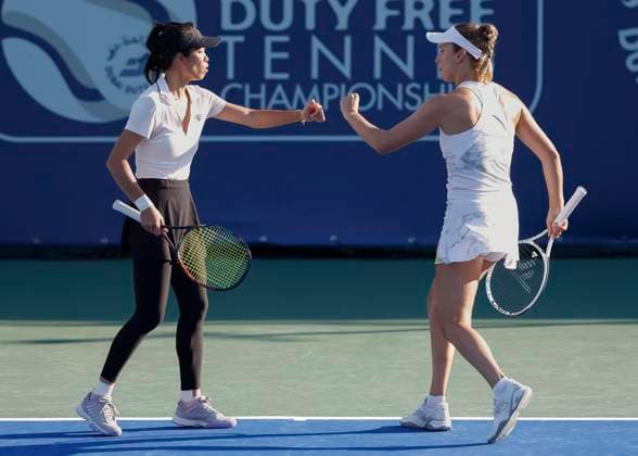 Su-Wei Hsieh, Elise Mertens Damen Doppel, Dubai Duty Free Tennis Championships, Dubai, U.A.E. Tennis - Dubai Tennis Championships 2024 - WTA, Tennis Damen - Dubai Duty Free Tennis Stadium - Dubai - - United Arab Emirates - 21 February 2024. Copyright: xJuergenxHasenkopfx