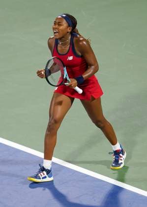 Coco Gauff jubelt nach dem Sieg, Jubel, Freude, Emotion, Dubai Duty Free Tennis Championships, Dubai, U.A.E. Tennis - Dubai Tennis Championships 2024 - WTA, Tennis Damen - Dubai Duty Free Tennis Stadium - Dubai - - United Arab Emirates - 21 February 2024. Copyright: xJuergenxHasenkopfx
