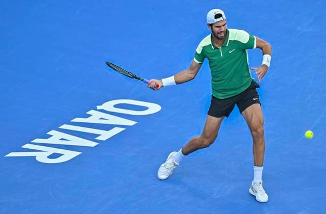 ATP, Tennis Herren Qatar Exxonmobil Open Tennis Tournament 2024 Karen Khachanov is playing against Fabian Marozsan of Hungary in his round of 16 singles match at the ATP Qatar ExxonMobil Open tennis tournament at the Khalifa International Tennis Complex in Doha, Qatar, on February 21, 2024. DOHA Qatar  Copyright: xNoushadxThekkayilx originalFilename:varittyakkal-atpqatar240221_npX54.jpg