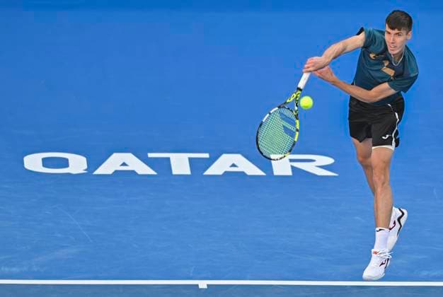 ATP, Tennis Herren Qatar Exxonmobil Open Tennis Tournament 2024 Fabian Marozsan of Hungary is playing against Karen Khachanov in his round of 16 singles match at the ATP Qatar ExxonMobil Open tennis tournament at the Khalifa International Tennis Complex in Doha, Qatar, on February 21, 2024. DOHA Qatar  Copyright: xNoushadxThekkayilx originalFilename:varittyakkal-atpqatar240221_np8iM.jpg