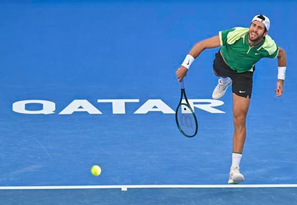 ATP, Tennis Herren Qatar Exxonmobil Open Tennis Tournament 2024 Karen Khachanov is playing against Fabian Marozsan of Hungary in his round of 16 singles match at the ATP Qatar ExxonMobil Open tennis tournament at the Khalifa International Tennis Complex in Doha, Qatar, on February 21, 2024. DOHA Qatar  Copyright: xNoushadxThekkayilx originalFilename:varittyakkal-atpqatar240221_nplXL.jpg