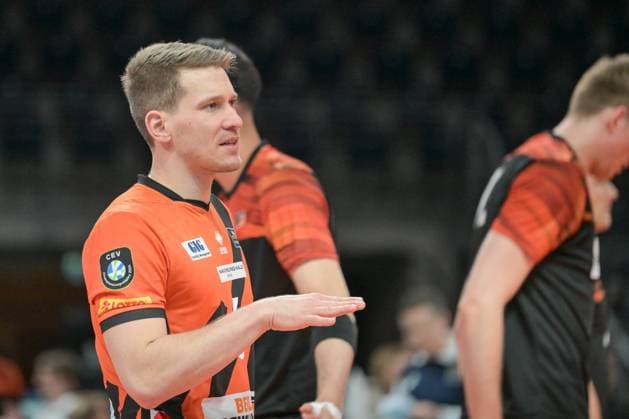 Berlin, Deutschland 21. Januar 2024: CL Volleyball - 1 4 Finale - 2023 2024 - Berlin Recycling Volleys vs. Itas Trentino Im Bild: Johannes Tille (BR Volleys) Copyright: xFotostandx xReuhlx