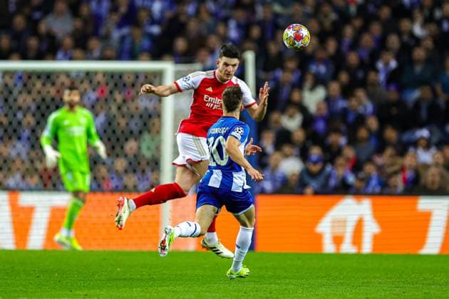 FC Porto v Arsenal Champions League 21 02 2024. Declan Rice (41) of Arsenal heads clear during the Champions League match between FC Porto and Arsenal at Estadio do Dragao, Porto, Portugal on 21 February 2024. Editorial use only , Copyright: xNigelxKeenex PSI-19079-0018