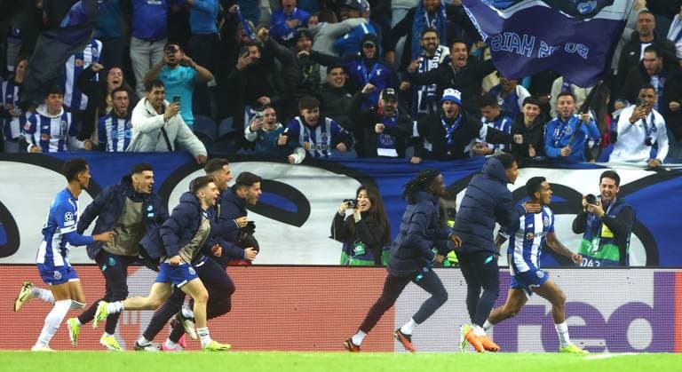 Wenderson Galeno of Porto celebrates scoring a goal to make the score 1-0 Porto v Arsenal, UEFA Champions League, Round of 16, First Leg, Football, Estadio do Dragao, Porto, Portugal - 21 Feb 2024 EDITORIAL USE ONLY No use with unauthorised audio, video, data, fixture lists, club league logos or live services. Online in-match use limited to 120 images, no video emulation. No use in betting, games or single club league player publications.  Copyright: xKieranxMcManus Shutterstockx 14355127au