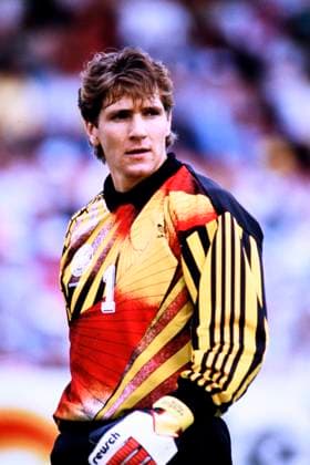 ILLGNER Bodo Torwart Team Deutschland UEFA Fussball Europameisterschaften 1992 Schweden Vorrundenspiel Deutschland - Schottland 2 : 0 am 15 .Juni 1992 in Norrkoeping *** ILLGNER Bodo Goalkeeper Team Germany UEFA European Football Championship 1992 Sweden Preliminary round match Germany Scotland 2 0 on June 15, 1992 in Norrkoeping Copyright: xLacixPerenyix
