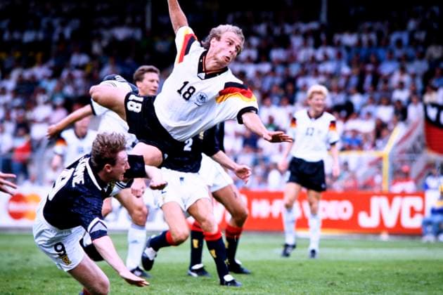 KLINSMANN Juergen Team Deutschland UEFA Fussball Europameisterschaften 1992 Schweden Vorrundenspiel Deutschland - Schottland 2 : 0 am 15 .Juni 1992 in Norrkoeping Copyright: xLacixPerenyix