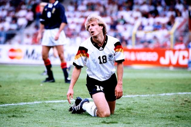 KLINSMANN Juergen Team Deutschland UEFA Fussball Europameisterschaften 1992 Schweden Vorrundenspiel Deutschland - Schottland 2 : 0 am 15 .Juni 1992 in Norrkoeping *** KLINSMANN Juergen Team Germany UEFA European Football Championship 1992 Sweden Preliminary round match Germany Scotland 2 0 on June 15, 1992 in Norrkoeping Copyright: xLacixPerenyix