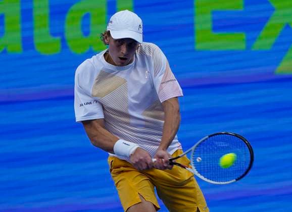 ATP, Tennis Herren Qatar Exxonmobil Open Tennis Tournament 2024 Emil Ruusuvuori of Finland is playing in his quarterfinal singles match against Karen Khachanov at the ATP Qatar ExxonMobil Open tennis tournament at the Khalifa International Tennis Complex in Doha, Qatar, on February 22, 2024. DOHA Qatar  Copyright: xNoushadxThekkayilx originalFilename:varittyakkal-atpqatar240222_np9Oi.jpg
