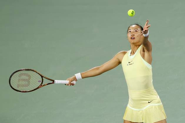Qinwen Zheng, Dubai Duty Free Tennis Championships, Dubai, U.A.E. Tennis - Dubai Tennis Championships 2024 - WTA, Tennis Damen - Dubai Duty Free Tennis Stadium - Dubai - - United Arab Emirates - 22 February 2024. Copyright: xJuergenxHasenkopfx