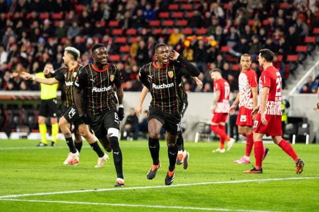 UEFA Europa League: SC Freiburg - RC Lens; 22.02.20224 RC Lens im Jubel zum 0:1, durch David Pereira da Costa (RC Lens, 10) UEFA Europa League: SC Freiburg - RC Lens; Europa-Park-Stadion, Freiburg; 22.02.20224 Copyright: xBEAUTIFULxSPORTS Buriakovx